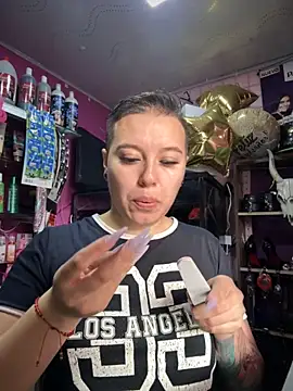 Snapshot of TamySweetness chatting on September 19, 2025, 4:40 pm TamySweetness online show from September 19, 2025, 4:40 pm