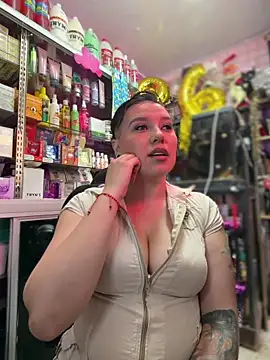 Snapshot of TamySweetness chatting on February 26, 2026, 5:12 pm TamySweetness online show from February 26, 2026, 5:12 pm