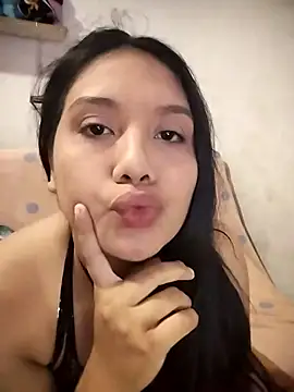 Lesliemilk5 online show from December 18, 2025, 1:33 am