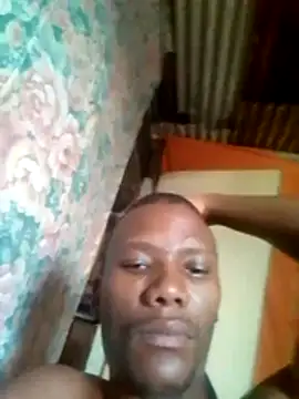 Snapshot of zayona1 chatting on February 12, 2026, 7:03 am zayona1 online show from February 12, 2026, 7:03 am