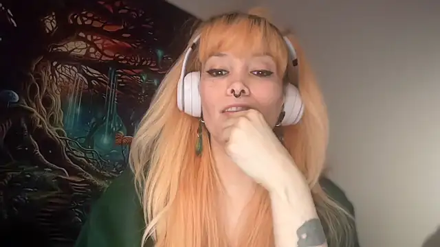 Snapshot of FRRANNKIE chatting on March 3, 2026, 7:58 am FRRANNKIE online show from March 3, 2026, 7:58 am