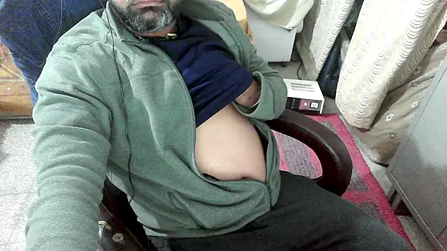 Snapshot of rentarob chatting on December 21, 2025, 10:50 pm rentarob online show from December 21, 2025, 10:50 pm