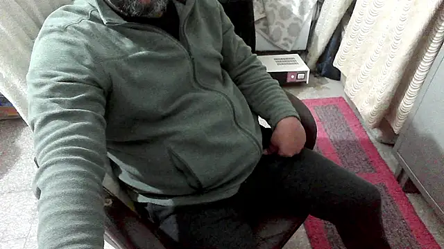 Snapshot of rentarob chatting on December 22, 2025, 6:27 pm rentarob online show from December 22, 2025, 6:27 pm