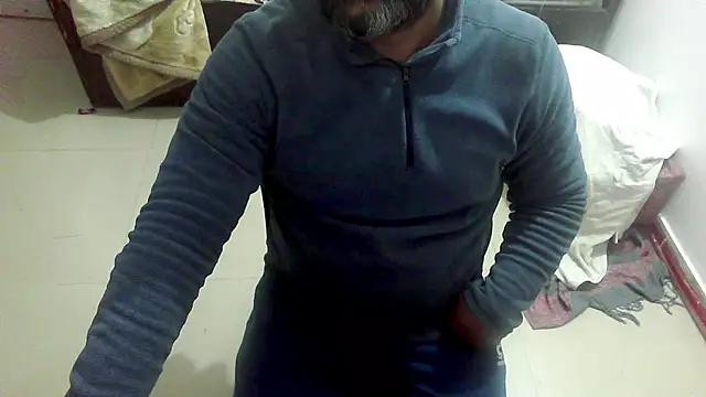 Snapshot of rentarob chatting on January 7, 2026, 6:21 pm rentarob online show from January 7, 2026, 6:21 pm