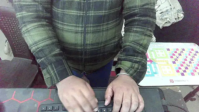 Snapshot of rentarob chatting on January 13, 2026, 8:36 pm rentarob online show from January 13, 2026, 8:36 pm