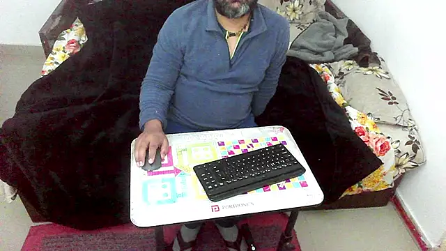 Snapshot of rentarob chatting on January 15, 2026, 5:27 pm rentarob online show from January 15, 2026, 5:27 pm