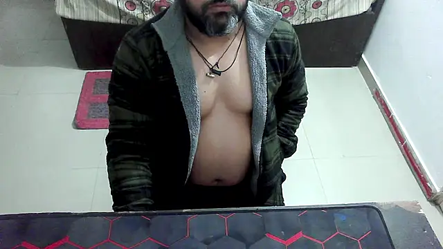 Snapshot of rentarob chatting on February 8, 2026, 5:38 pm rentarob online show from February 8, 2026, 5:38 pm