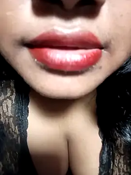 Snapshot of Hotlisa chatting on February 17, 2026, 4:57 pm Hotlisa online show from February 17, 2026, 4:57 pm