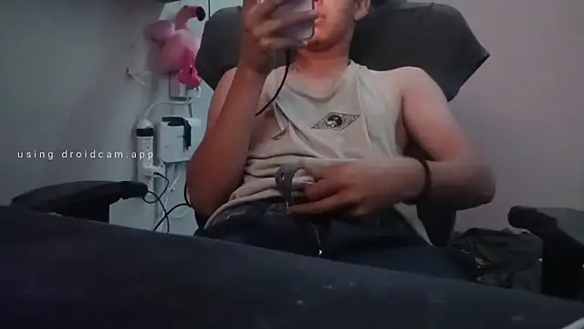 Snapshot of adri_uwu chatting on November 29, 2025, 2:36 am adri uwu online show from November 29, 2025, 2:36 am