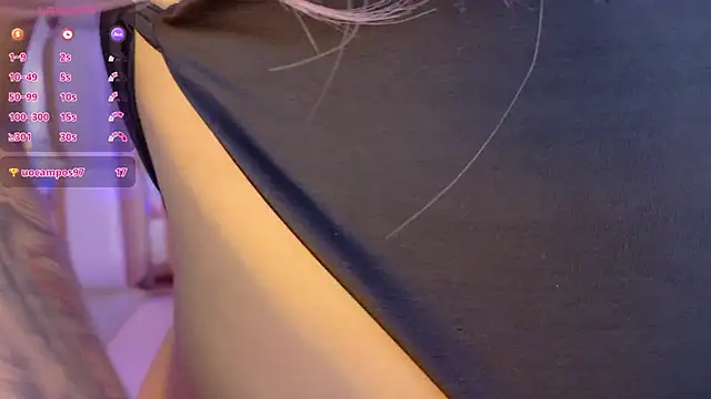 valkiria moore online show from September 9, 2025, 8:08 pm