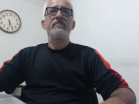 Snapshot of cenizo10124 chatting on December 2, 2024, 10:23 pm cenizo10124 online show from December 2, 2024, 10:23 pm