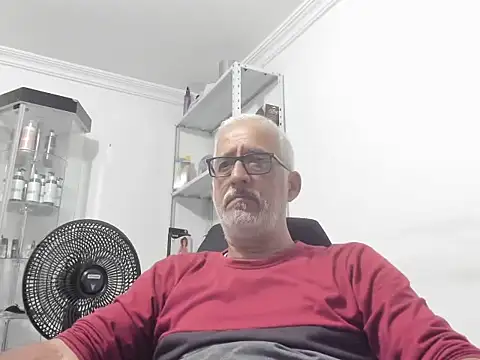 Snapshot of cenizo10124 chatting on December 13, 2025, 10:26 pm cenizo10124 online show from December 13, 2025, 10:26 pm