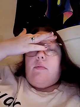 Snapshot of Sexycurvyemilyy chatting on November 25, 2025, 10:32 pm Sexycurvyemilyy online show from November 25, 2025, 10:32 pm