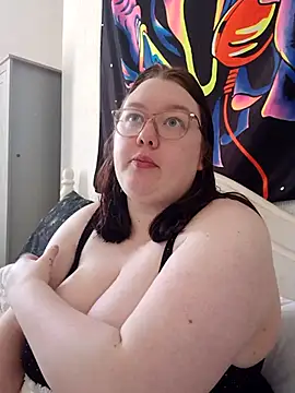 Snapshot of Sexycurvyemilyy chatting on April 24, 2026, 1:57 pm Sexycurvyemilyy online show from April 24, 2026, 1:57 pm