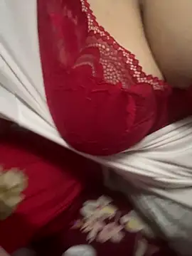 Sexybomb33 online show from October 25, 2025, 12:45 pm