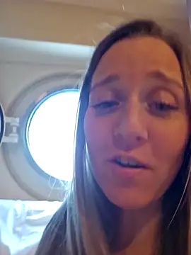 Snapshot of SkyelarSommer chatting on February 26, 2026, 5:45 pm SkyelarSommer online show from February 26, 2026, 5:45 pm