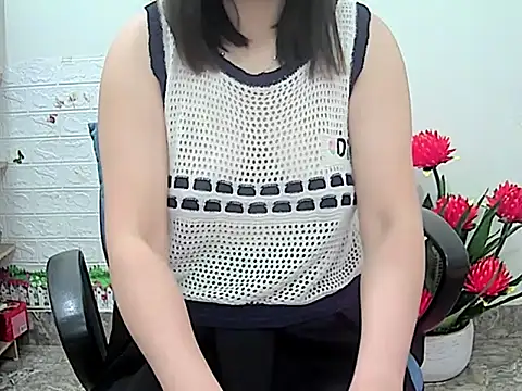 Snapshot of Jasmine798 chatting on February 27, 2025, 1:07 pm Jasmine798 online show from February 27, 2025, 1:07 pm