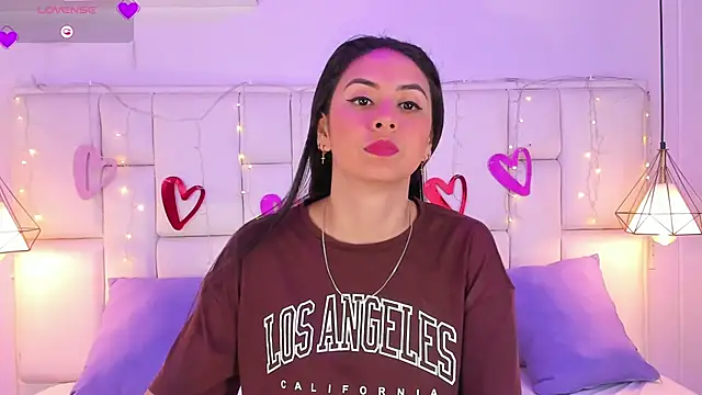 SarahSophia  online show from February 13, 2025, 11:39 am