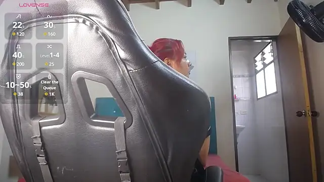 victoria  milf  online show from January 9, 2025, 2:29 pm