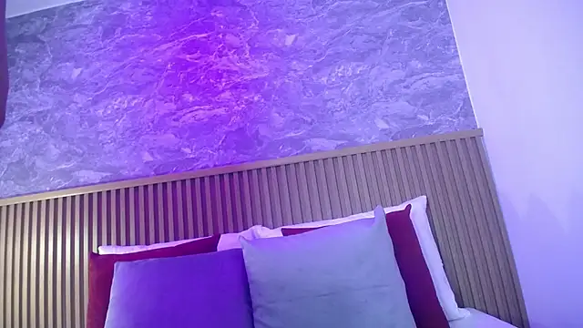 victoria  milf  online show from September 15, 2025, 9:48 pm