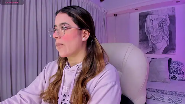 nathalie rivers online show from March 26, 2026, 11:16 am