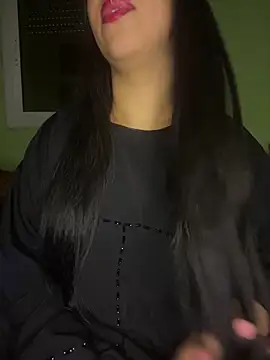 Snapshot of Mayacrayzi chatting on February 4, 2026, 11:16 am Mayacrayzi online show from February 4, 2026, 11:16 am