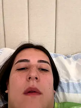 Snapshot of Hanna86 chatting on December 14, 2025, 1:38 pm Hanna86 online show from December 14, 2025, 1:38 pm