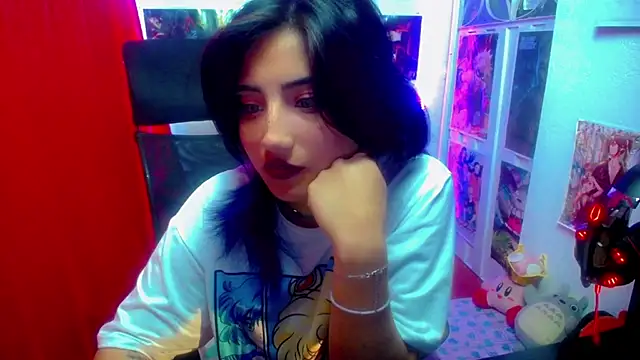 Snapshot of akai_krazna chatting on January 22, 2025, 2:46 pm akai krazna online show from January 22, 2025, 2:46 pm