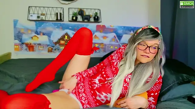 Snapshot of Kittychatte chatting on December 24, 2024, 7:28 am Kittychatte online show from December 24, 2024, 7:28 am