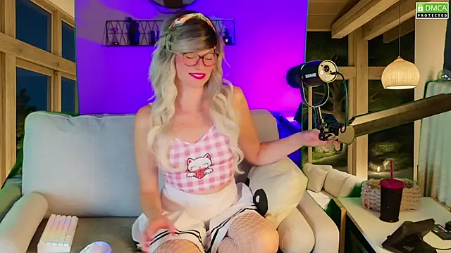 Snapshot of Kittychatte chatting on September 8, 2025, 7:46 pm Kittychatte online show from September 8, 2025, 7:46 pm