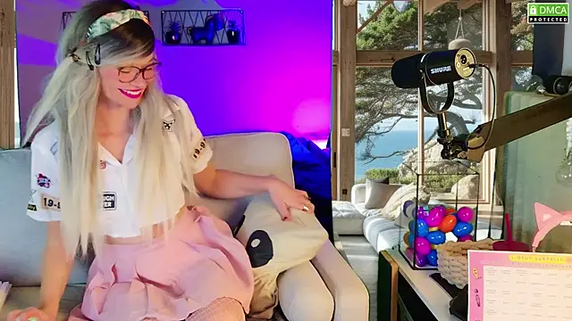 Snapshot of Kittychatte chatting on October 5, 2025, 9:29 am Kittychatte online show from October 5, 2025, 9:29 am