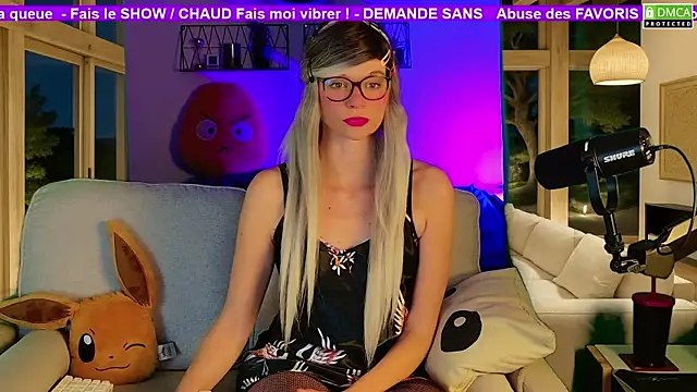 Snapshot of Kittychatte chatting on November 10, 2025, 9:03 pm Kittychatte online show from November 10, 2025, 9:03 pm