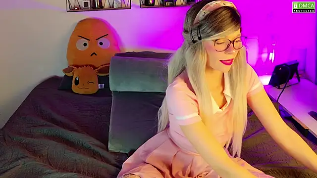 Snapshot of Kittychatte chatting on November 24, 2025, 9:25 pm Kittychatte online show from November 24, 2025, 9:25 pm