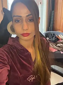 LaPetitechienne1 online show from January 14, 2025, 12:24 pm