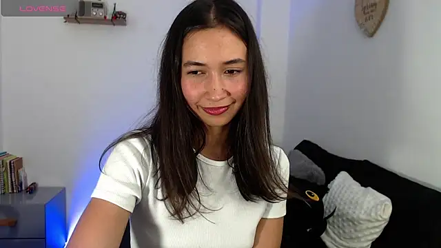 AmarhaRose online show from December 7, 2024, 5:04 am