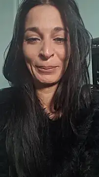 patatinahot87 online show from April 4, 2026, 3:31 pm