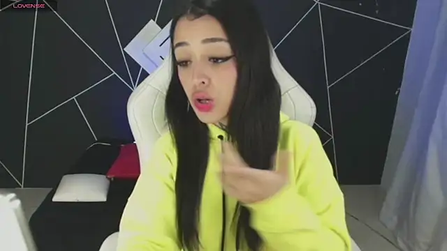 Snapshot of farichell chatting on October 24, 2025, 9:55 pm farichell online show from October 24, 2025, 9:55 pm