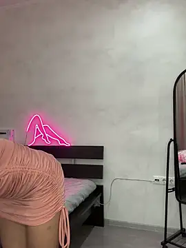 Milf Tea online show from February 16, 2025, 4:31 am