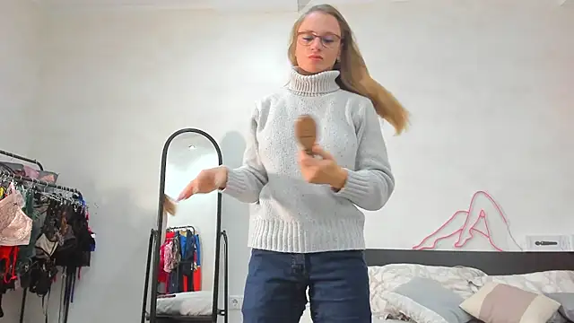 Milf Tea online show from March 14, 2025, 7:26 am