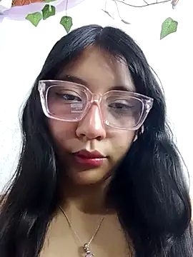 Snapshot of Umaru_uwu chatting on September 23, 2025, 4:04 am Umaru uwu online show from September 23, 2025, 4:04 am