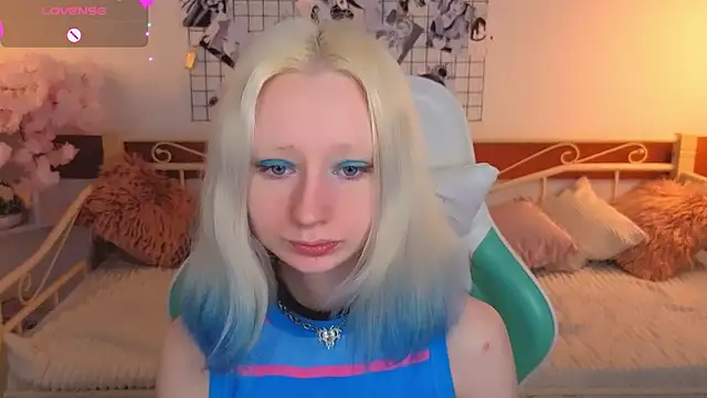 Snapshot of Katia_Kim chatting on February 23, 2026, 6:33 am Katia Kim online show from February 23, 2026, 6:33 am