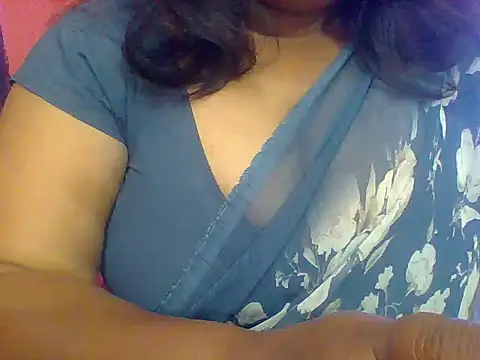 Snapshot of radhatelugu chatting on February 18, 2026, 5:42 pm radhatelugu online show from February 18, 2026, 5:42 pm