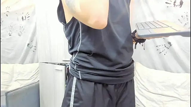 Mhelanny2 online show from October 25, 2025, 3:40 pm