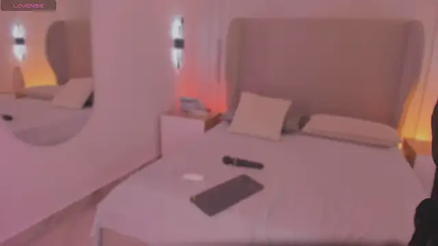 Snapshot of luisah_ chatting on November 5, 2025, 8:31 pm luisah online show from November 5, 2025, 8:31 pm