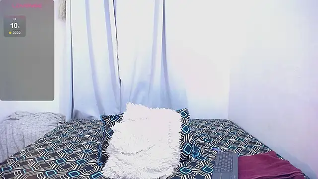 Snapshot of MIA_luxce29 chatting on November 26, 2025, 3:29 am MIA luxce29 online show from November 26, 2025, 3:29 am