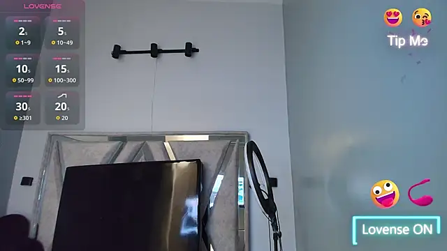 Snapshot of StefanyMiler chatting on October 15, 2025, 7:25 pm StefanyMiler online show from October 15, 2025, 7:25 pm