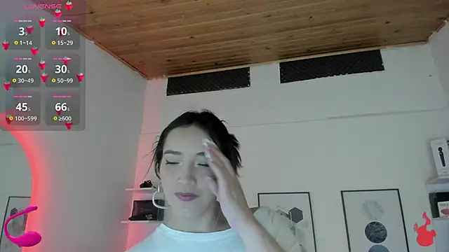 Snapshot of cristal__hot_1 chatting on January 24, 2025, 10:11 am cristal hot 1 online show from January 24, 2025, 10:11 am