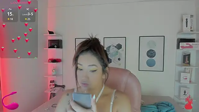 Snapshot of cristal__hot_1 chatting on January 28, 2025, 4:08 am cristal hot 1 online show from January 28, 2025, 4:08 am