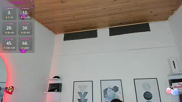 Snapshot of cristal__hot_1 chatting on February 9, 2025, 10:09 am cristal hot 1 online show from February 9, 2025, 10:09 am