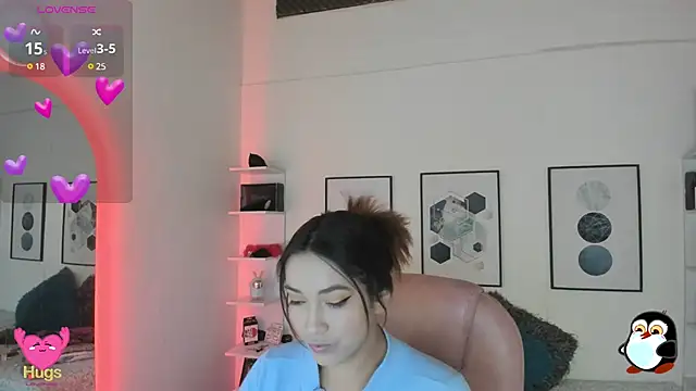 Snapshot of cristal__hot_1 chatting on February 16, 2025, 4:09 am cristal hot 1 online show from February 16, 2025, 4:09 am